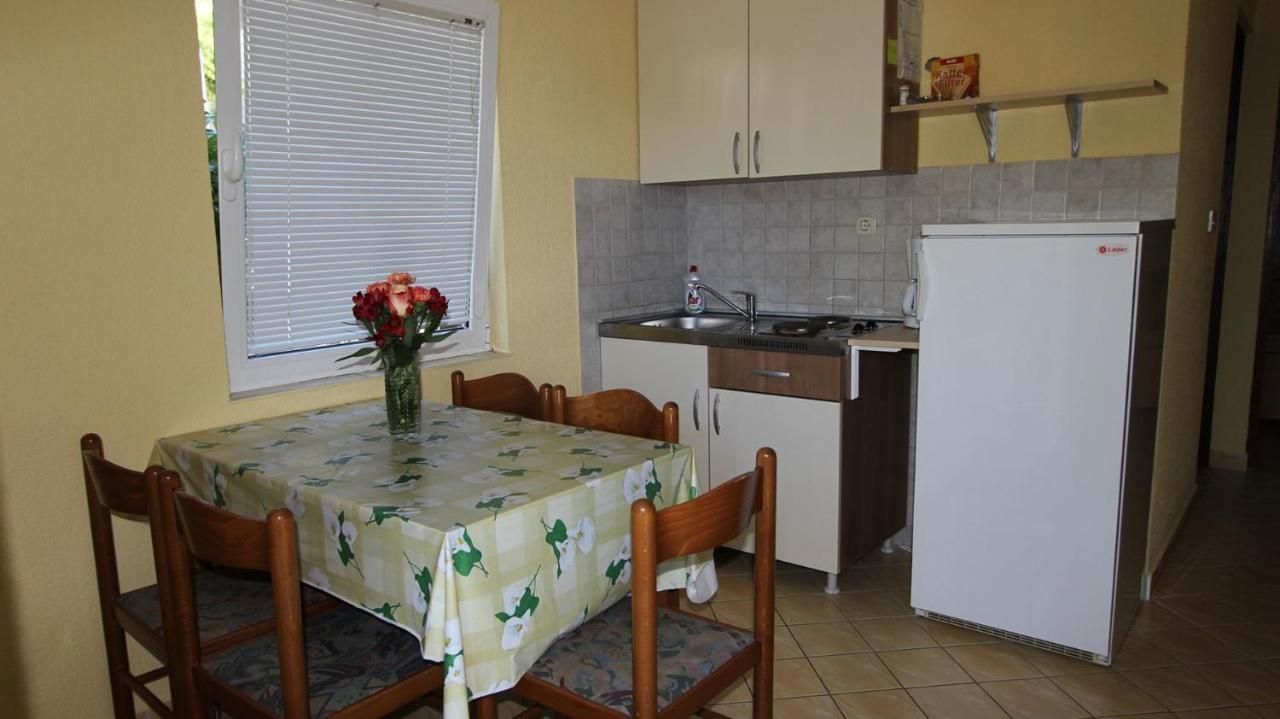 Apartments Grzetic Malinska Εξωτερικό φωτογραφία
