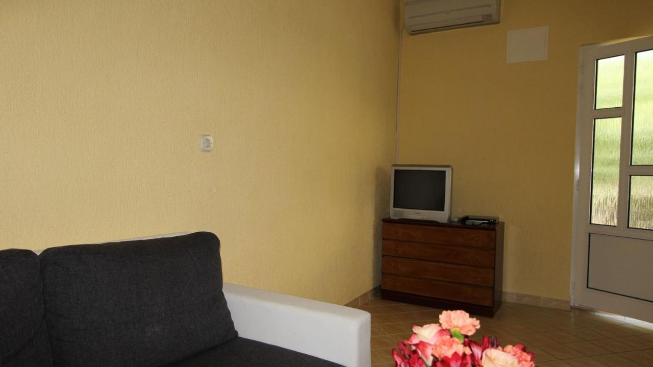 Apartments Grzetic Malinska Εξωτερικό φωτογραφία