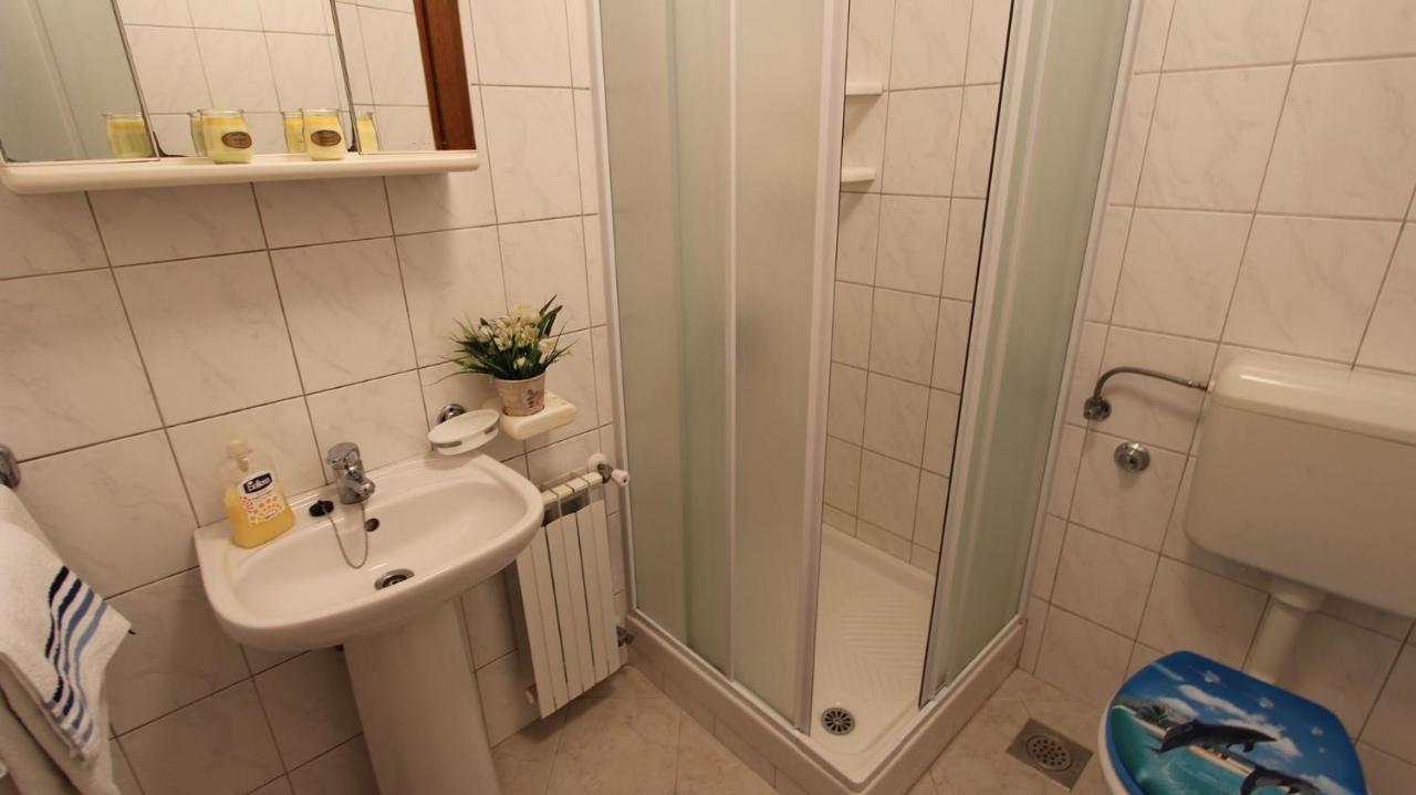 Apartments Grzetic Malinska Εξωτερικό φωτογραφία